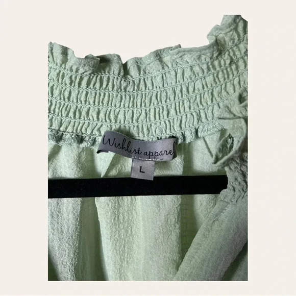 0610. WISHLIST SHORT SLEEVE SMOCKED TOP LIGHT MINT GREEN INโ COLOR SIZE LARGE - Picture 6 of 10